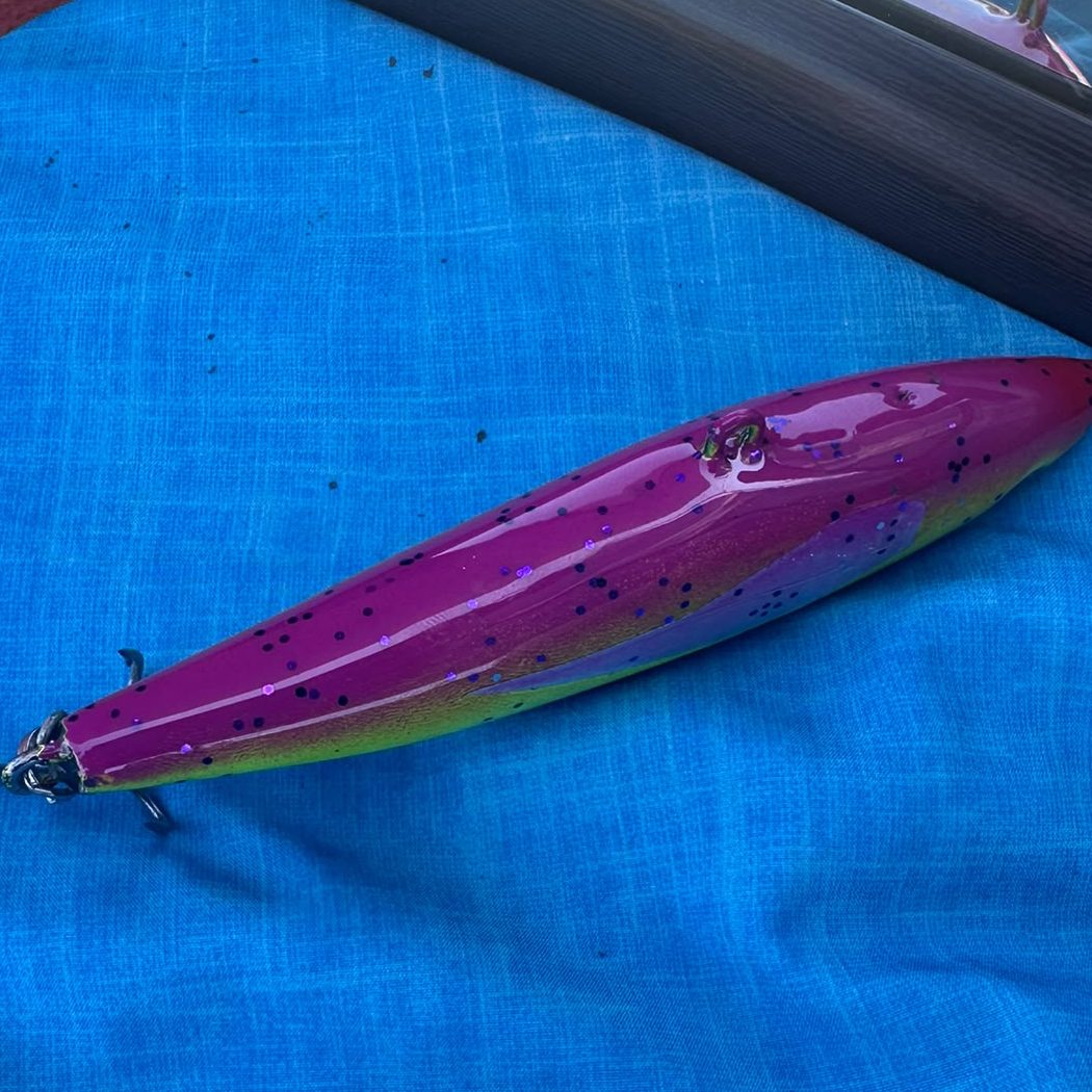 Magenta Chartreuse variation — magenta back over chartreuse belly